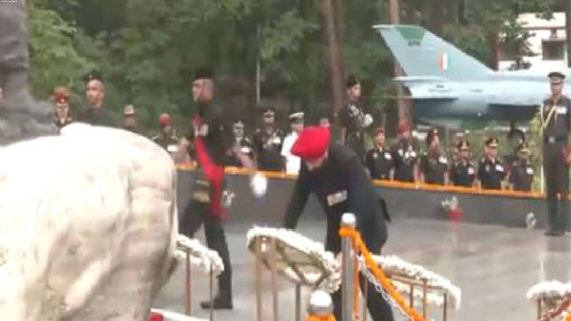 Uttarakhand Governor Lt General Gurmit Singh (Retd.) lays wreath at Shaurya Sthal War Memorial